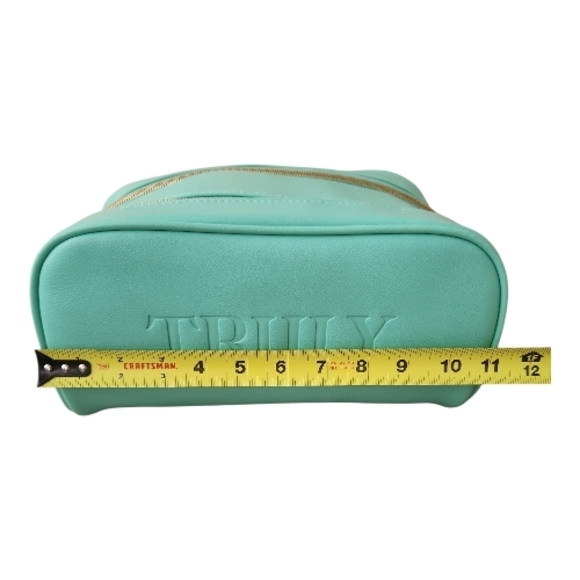 TRULY | Teal Travel / Makeup Bag - Picture 2 of 6
